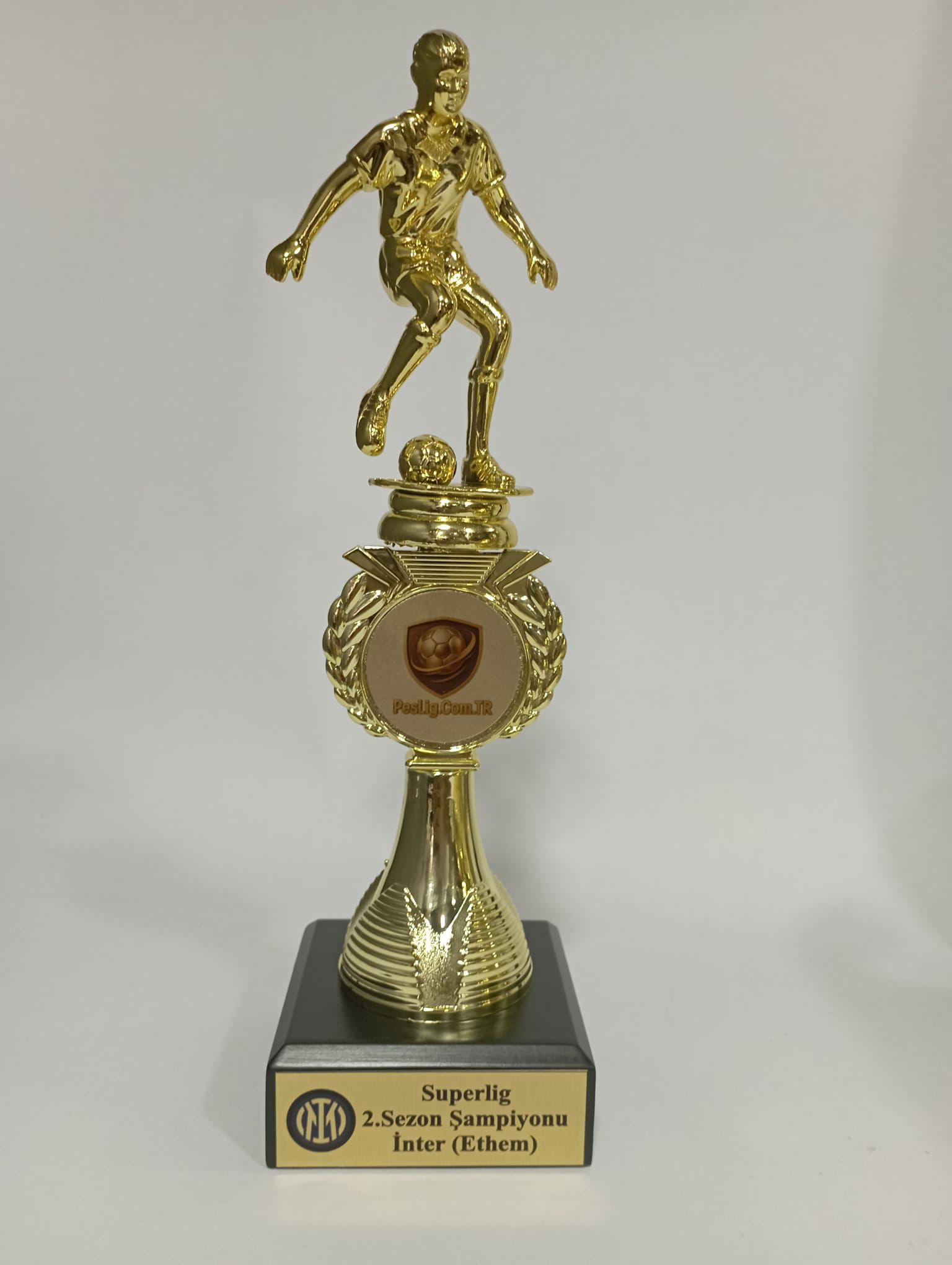 PesLig şampiyonluk kupası